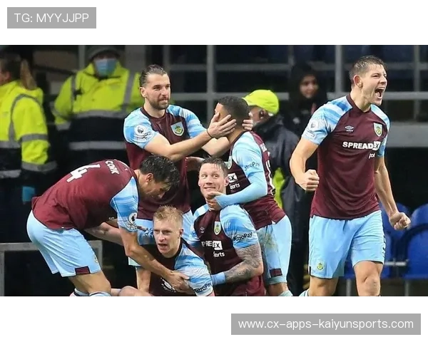 热刺前场推进速度加快，纵向冲击更加直接